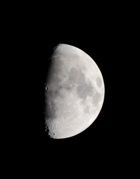  moon 55-200_2.jpg