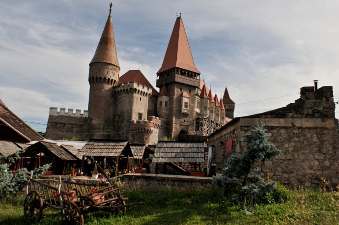  Castelul Corvinilor2.jpg