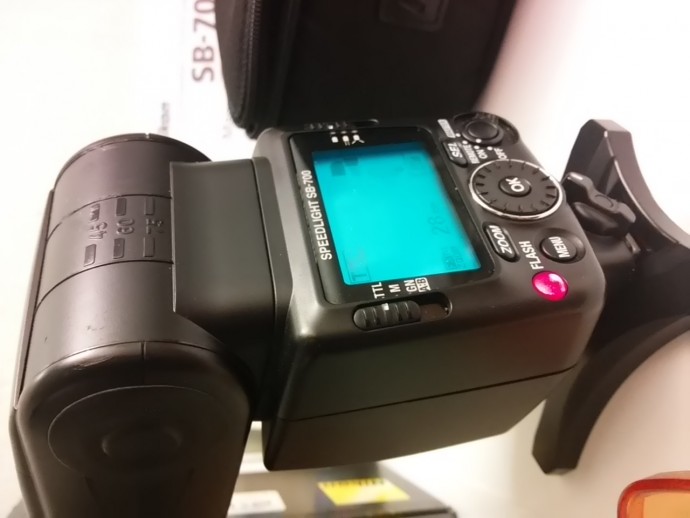  Blit Nikon Speedlight SB-700