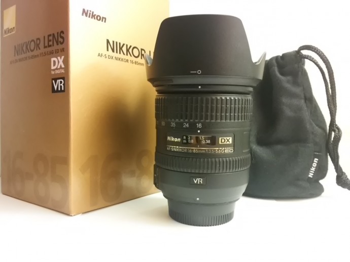  Obiectiv Nikon AF-S DX NIKKOR 16-85mm f/3.5-5.6G ED VR