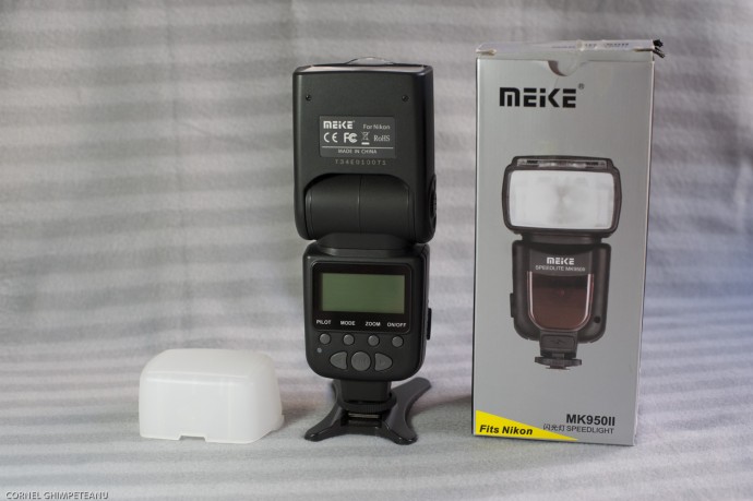  Meike MK950II