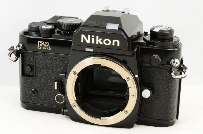  Vand Nikon FA