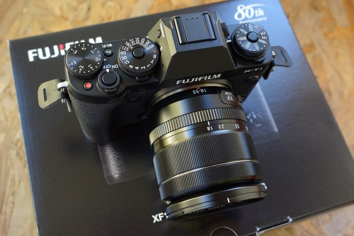  Fujifilm X-T1 kit XF EBC 18-55mm f/2.8-4 negru aproape NOU!