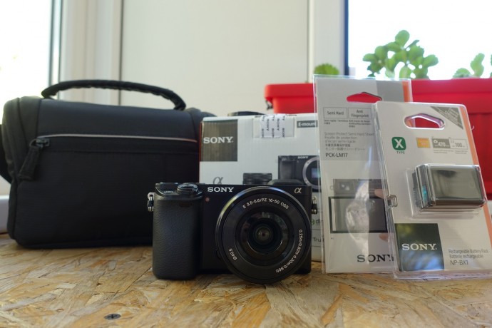  Sony Alpha A6000 kit SEL 16-50mm+acumulator+geanta+card32