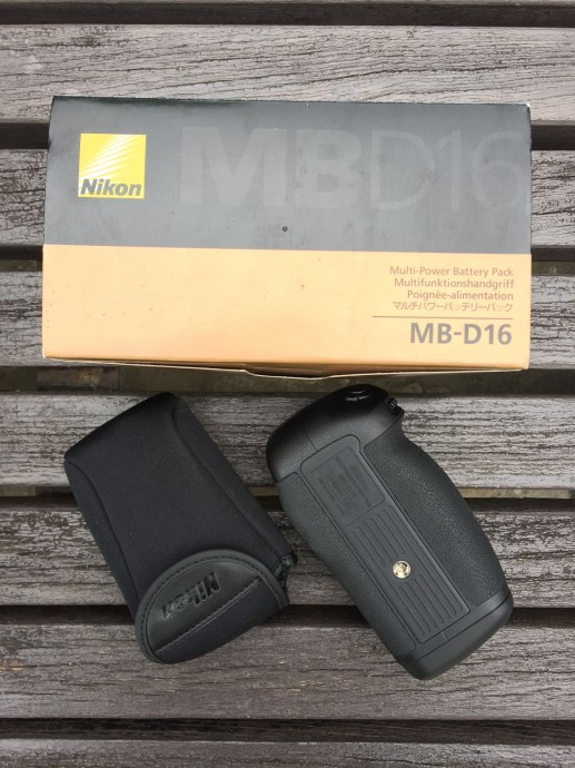  MB-D16 - Grip Original Nikon D750