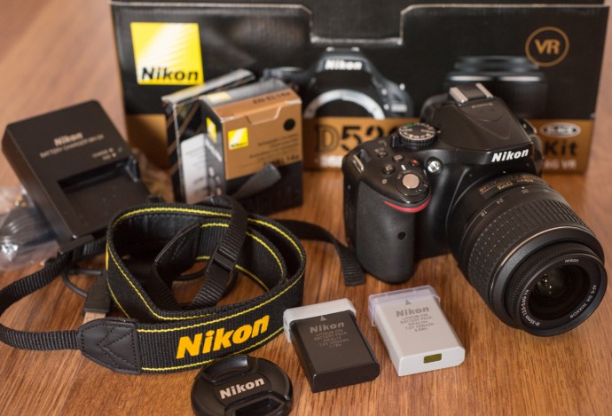  Nikon D5200 + 18-55 VR kit