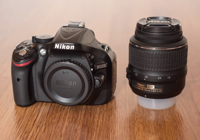  Nikon D5200 + 18-55 VR kit