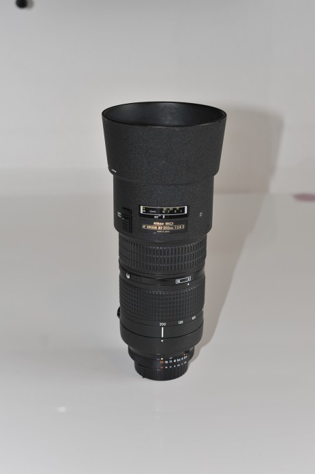  Nikon AF 80-200 mm f/2.8 D ED Macro