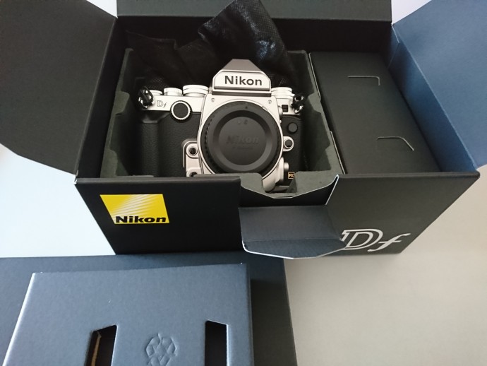  Vand Nikon Df nou 