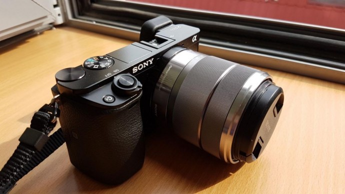  Sony Alpha A6000 kit 18-55mm OSS + 16mm F2.8