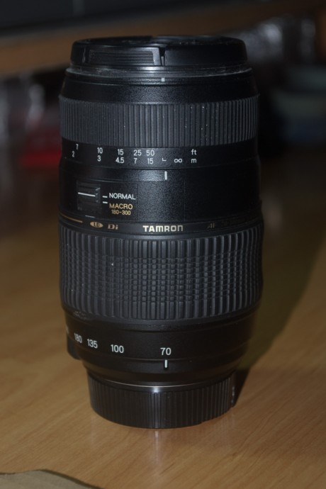  Tamron AF70-300mm f/4-5.6 Di