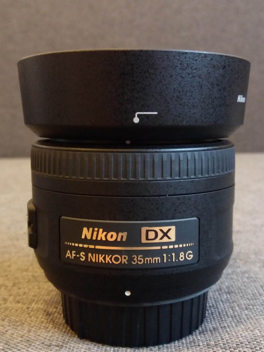  Nikon AF-S DX NIKKOR 35mm f/1.8G