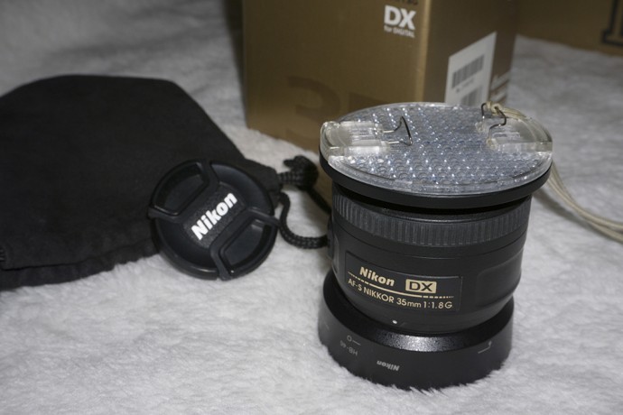  Vand Nikon D90 (+ Nikon 18-200 vr + Nikon 35 1.8 G)