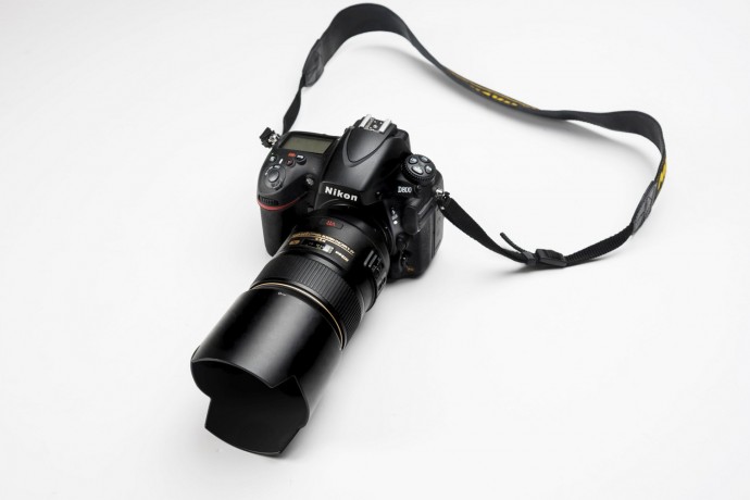  Nikon D800 si NIKKOR AF-S Micro 105mm f/2.8, 7600lei
