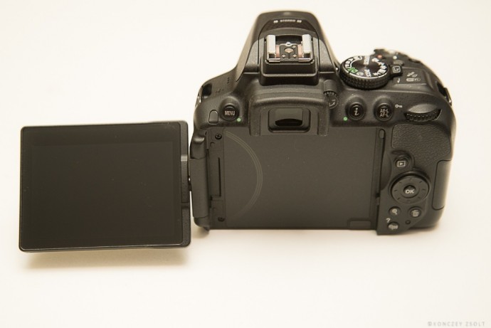  Nikon D5300 body in stare noua, numai 3536 cadre + bonus