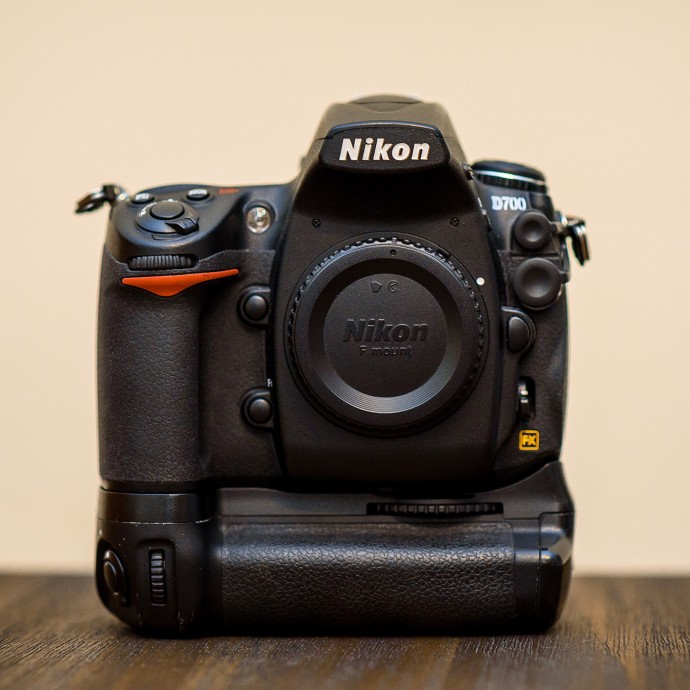  Nikon D700 + grip + accesorii