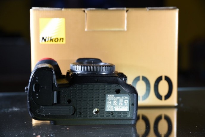  Nikon D7100