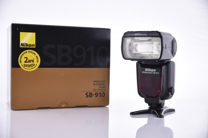  Blit Nikon SB 910 impecabil, pachet complet - Foto reale!!