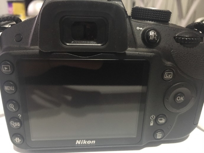  Vand Nikon D3200 kit 18-55mm VR II AF-s DX+Geanta+CARD 16GB 