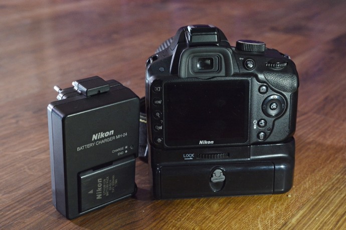  Nikon D3200,obiectiv Nikon 55-200