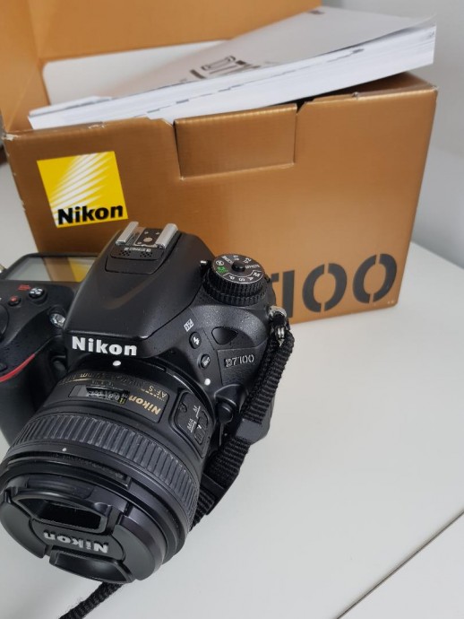  Nikon D7100 Body