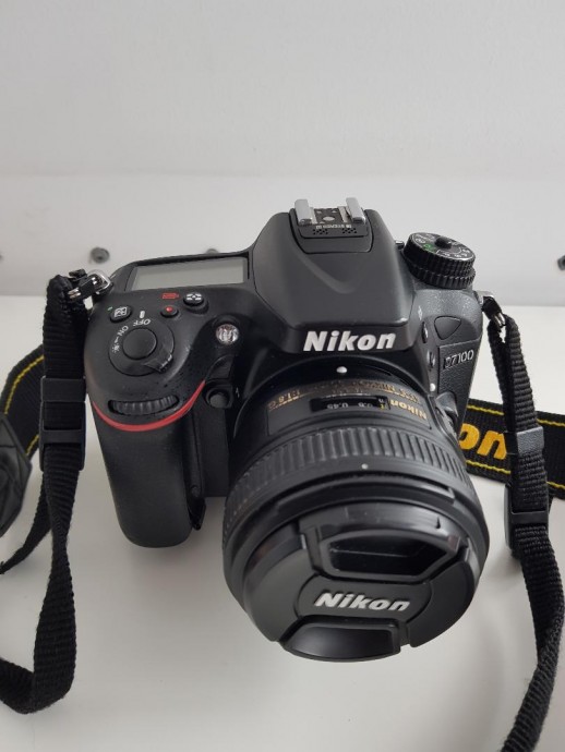  Nikon D7100 Body