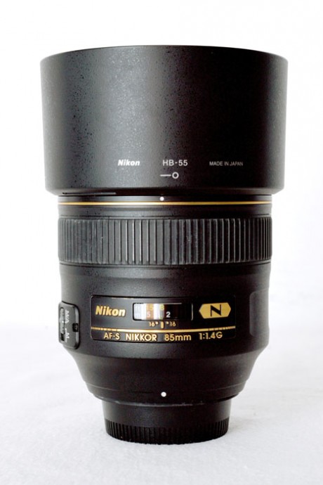   Vand Nikon 85mm f/1-4 G AF-S