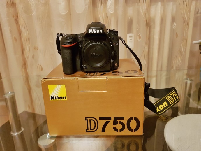  Vand Nikon D750