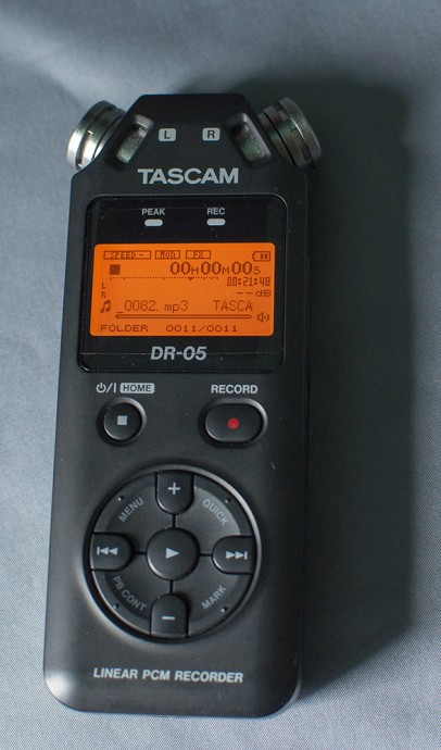  Reportofon  profesional Tascam-05