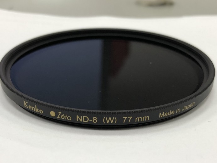  filtre Kenko Zeta 77mm ND8 si ND4 ; Marumi Exus CP-L 67mm 