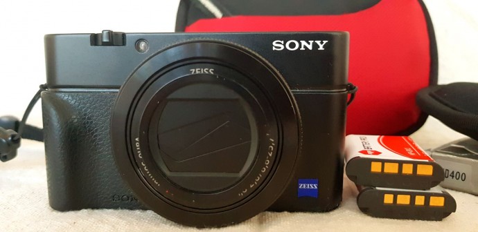  Sony DSC-RX100 IV