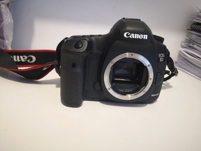  Canon EOS 5D Mark III body - full frame - 9237 cadre 