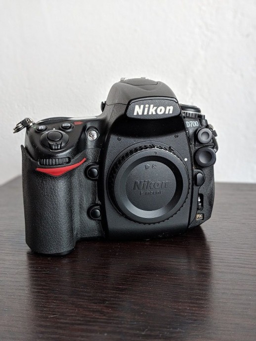  Nikon D700