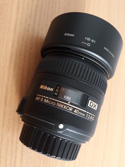  Nikon AF-S DX Micro-NIKKOR 40mm f/2.8G