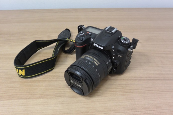  D7100 + Nikon 16-85mm Obiectiv Foto DSLR f/3.5-5.6G ED VR AF