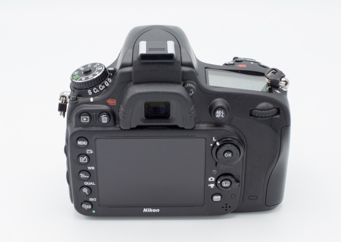  Nikon D610 - ca nou - 11.000 cadre