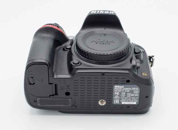  Nikon D610 - ca nou - 11.000 cadre