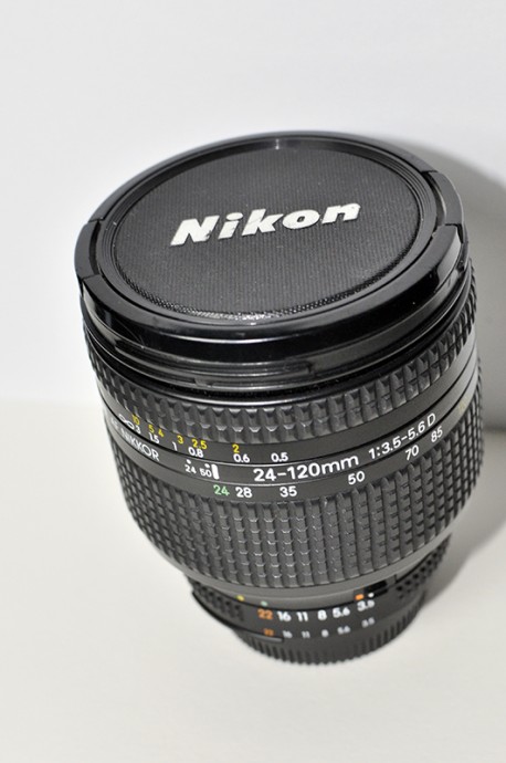  Nikkor AF 24-120mm 1:3-5-5-6 D 