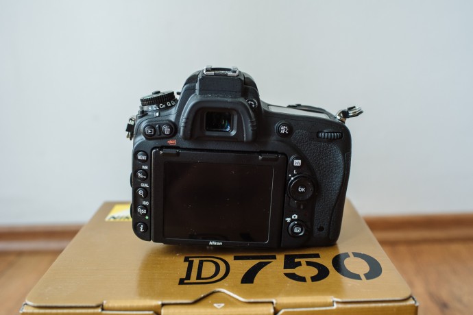  Nikon D750