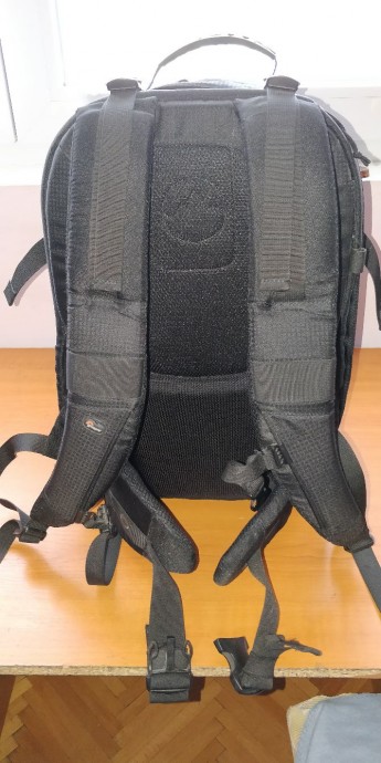  Rucsac foto Lowepro Pro Runner 450 AW