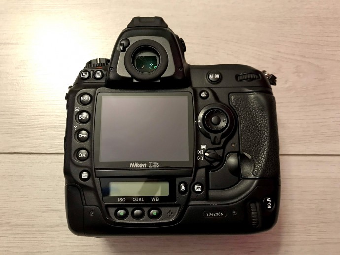   Nikon D3s - 68 mii cadre - stare foarte buna