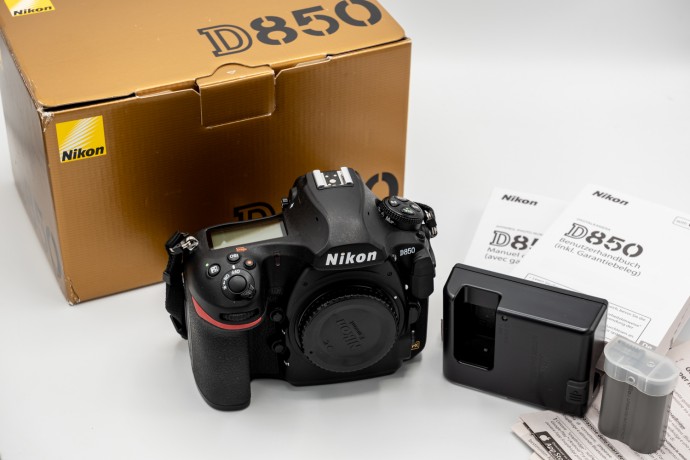 Nikon D850 body - 38.000 cadre