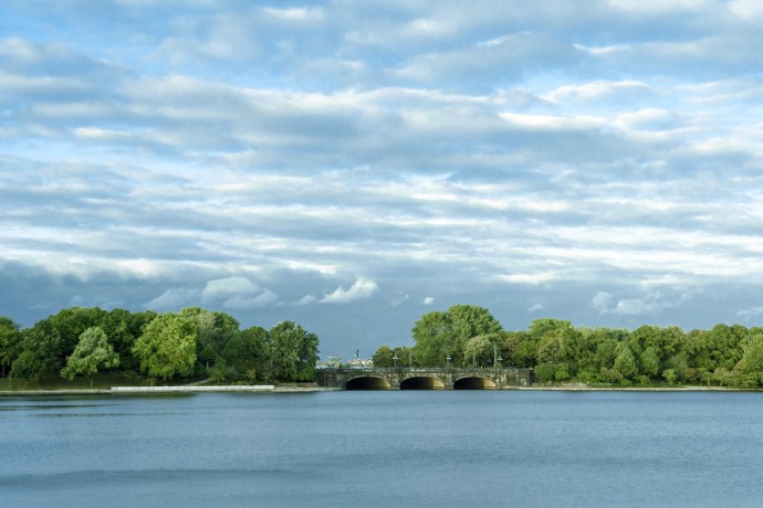  Hamburg Skyline - Copy.jpg