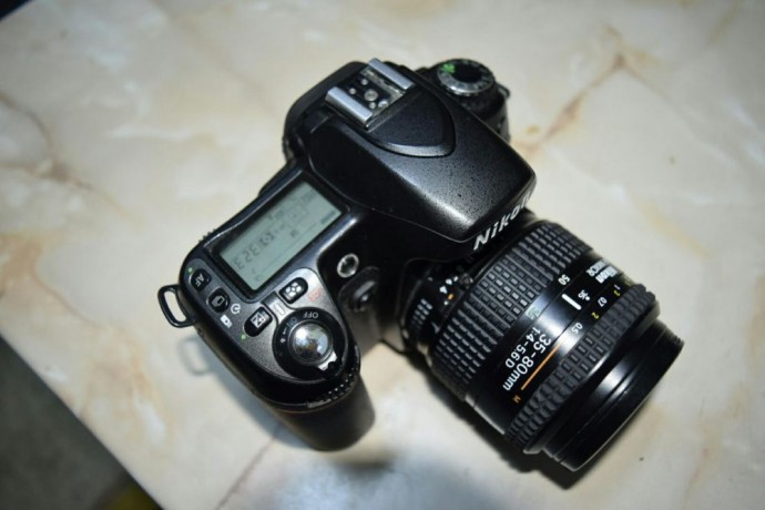 Nikon d80+35-80mm+75-300mm+geanta