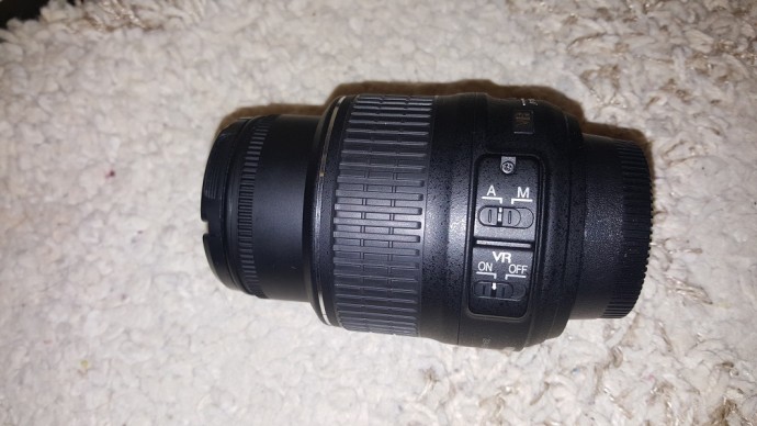  Nikon DX 18-55mm