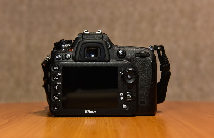  Nikon D7100, D7000 + obiective + blitz