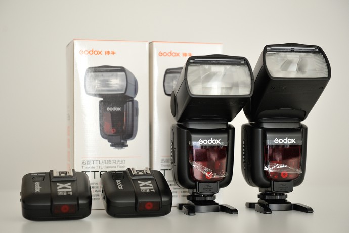  Transmittere radio Godox X1-T + flashuri Godox TT685N