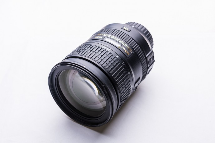  Nikon 28-300mm f3.5-5.6G ED VR