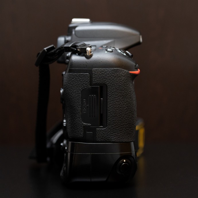  Nikon D750 + grip si acumulator