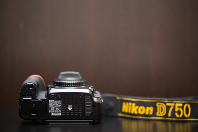  Nikon D750 + grip si acumulator